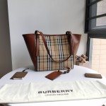 Burberry popular model number: 22585